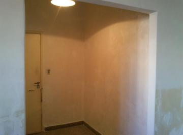 Departamento · 63m² · 2 Ambientes · Departamento 1° Piso por Escalera Modernizado