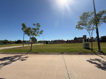 Terreno , Córdoba · Campo Chico - 400 m² Lote Esquina! Frente a La Plaza