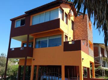 Casa de 5 ambientes, Villa Carlos Paz · Gran Oportunidad B&s Group Vende Imponente Casa en Villa Lago Azul, Apta Crédito