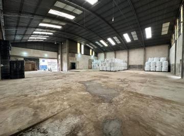Depósito · 800m² · Depósito a Refaccionar con Oficinas y Playa de Maniobras.