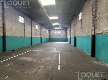 Bodega-Galpón · 636m² · 5 Ambientes · Galpón en Zona Céntrica