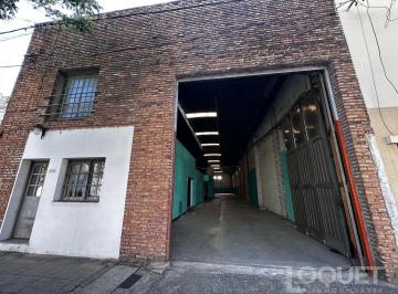 Bodega-Galpón · 636m² · 5 Ambientes · Galpón en Zona Céntrica