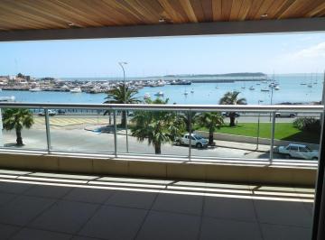 Departamento de 5 ambientes, Uruguay · Excelente Piso de 5 Ambientes Frente Al Puerto de Punta del Este.