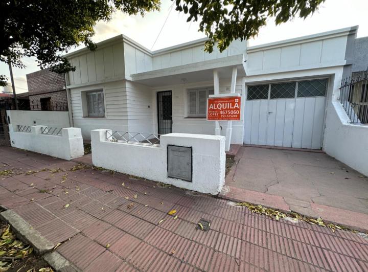 Casa · 150m² · 3 Ambientes · 3 Cocheras
