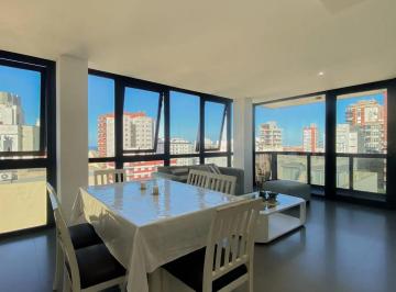 Departamento · 95m² · 3 Ambientes · 1 Cochera · Piso de 3 Ambientes con Vista Al Mar