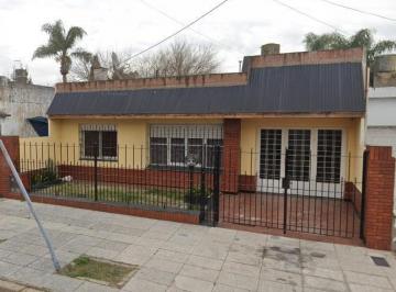 Casa de 4 ambientes, Morón · Casa en Lote Propio en Venta en Morón Sur