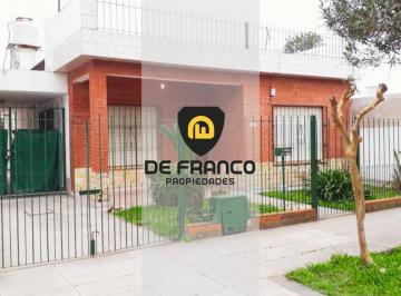 Casa · 400m² · 3 Ambientes · 1 Cochera · Casa en Venta - Jose Clemente Paz - 3 Ambientes