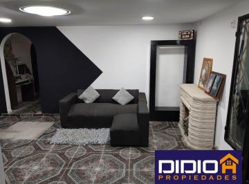 Casa · 100m² · 3 Ambientes · 1 Cochera · Casa Venta Guernica