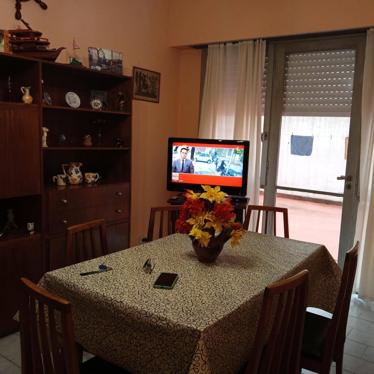 Depto 2 amb, 40m² con amplio patio — Macrocentro