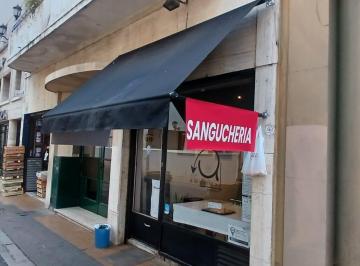 Local comercial · 37m² · Venta de Local Comercial Ubicado en Pleno Casco Historico
