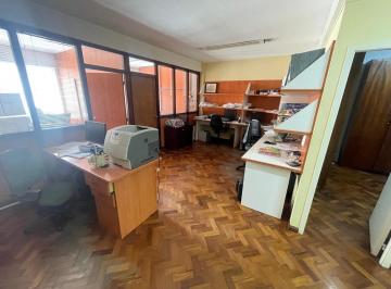 Oficina comercial · 70m² · 4 Ambientes · Oficina 70 m² en Microcentro