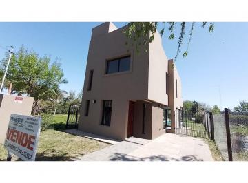 Casa · 110m² · 3 Ambientes · Talacasto 758