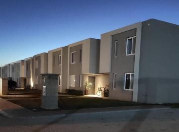 Casa · 108m² · 4 Ambientes · 2 Cocheras · Casa en Venta 4 Amb. en Garin, Escobar, G. B. a. Zona Norte