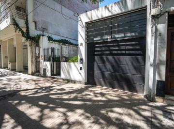 Casa de 7 ambientes, Rosario · Venta Casa 3 Dorm. con Cochera