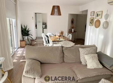 Departamento · 111m² · 4 Ambientes · 2 Cocheras · Venta de Departamento 4 Ambientes en Castelar
