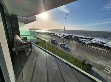 Departamento · 93m² · 3 Ambientes · 1 Cochera · Departamento en Venta en Playa Brava – Primera Línea Al Mar, 2 Dorm., 1 Suite y Garage
