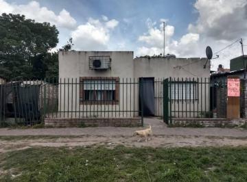 Casa · 100m² · 3 Ambientes · Propiedad en Venta en Laferrere