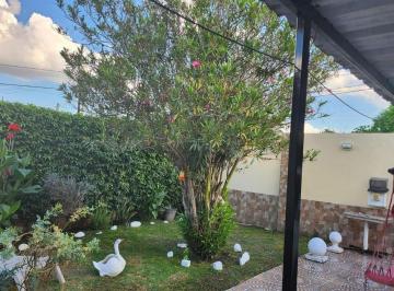 Casa · 150m² · 5 Ambientes · 1 Cochera · Dos Casas en Venta Libertad