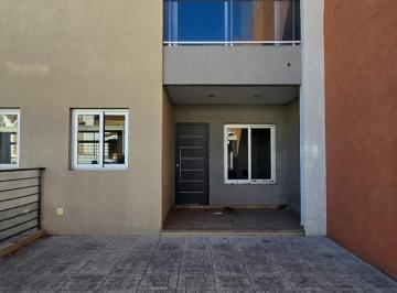 Casa · 120m² · 3 Ambientes · 1 Cochera · Casa en V. Ballester