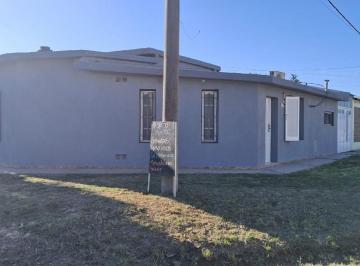 Casa · 167m² · 7 Ambientes · 1 Cochera · Casa con Tres Dorm. y Local Comercial, Barrio Lujan, Santo Tome