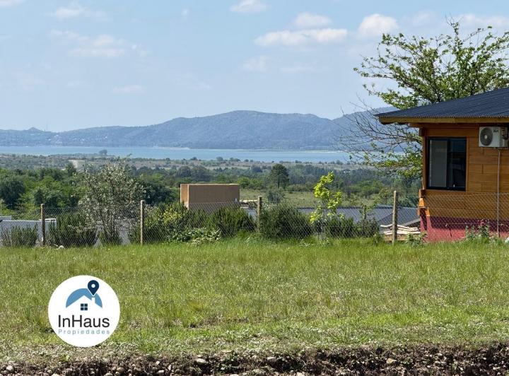 Terreno · 2200m²