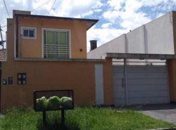 PH de 4 ambientes, Lomas de Zamora · Gran Oportunidad Duplex C/cochera y Patio