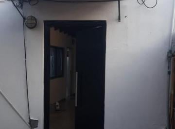 Departamento de 3 ambientes, Quilmes · Alquiler - PH por Pasillo 3 Ambientes