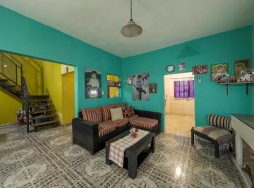 PH de 4 ambientes, Lomas de Zamora · Casa Tipo PH Al Frente - Muy Buena Ubicación -