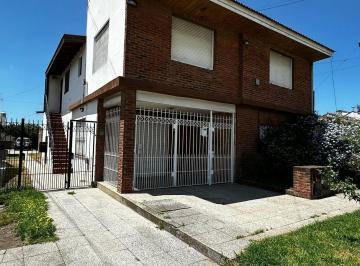 PH · 170m² · 3 Ambientes · 1 Cochera · PH 3 Ambientes Mas Quincho y Cochera Zona El Martillo