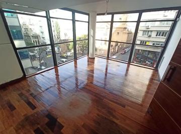 Oficina comercial · 107m² · Espectacular Oficina en Venta con Renta, Super Luminosa!