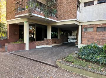 FACHADA · Departamento en Banfield Oeste