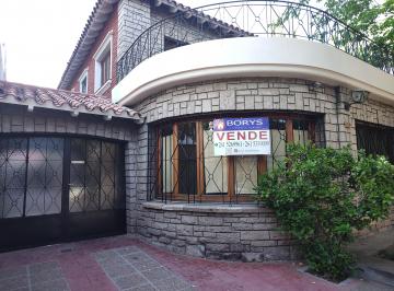 Casa de 8 ambientes, Ciudad de Mendoza · Excelente Ubicación, Gran Oportunidad de Inversión