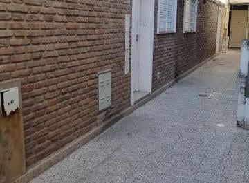 Departamento de 6 ambientes, Ciudad de Santa Fe · Departamento Interno - Corrientes Al 2800
