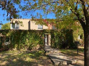 Casa · 232m² · 5 Ambientes · 2 Cocheras · Casa - El Encuentro