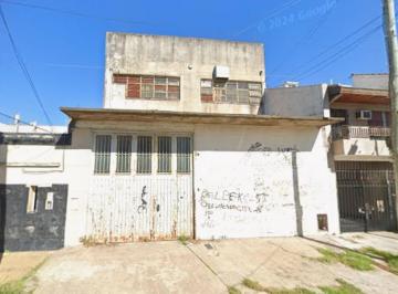 Bodega-Galpón · 820m² · Galpón de Losa y Parabólico en 2 Plantas C/ Entre Piso - 820 m² Edificados - San Justo