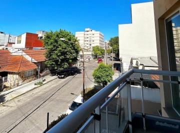 Departamento · 50m² · 3 Ambientes · 1 Cochera · Departamento - Chauvin