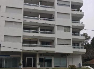 Departamento · 44m² · 3 Ambientes · 1 Cochera · Roosevelt