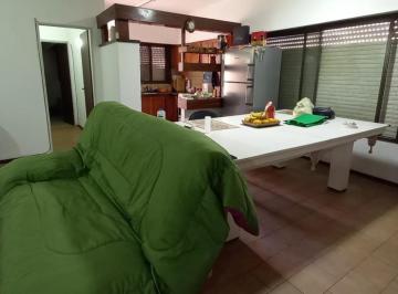 Departamento · 40m² · 2 Ambientes · Retasado. Depto 2 Ambientes por Escalera, en Quilmes Centro