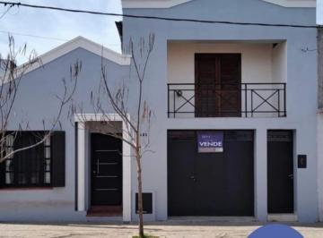 Casa de 6 ambientes, Gualeguay · Casa en Venta - Monte Caseros 421