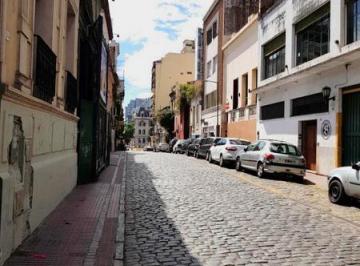 Local comercial · 1500m² · 5 Ambientes · 1 Cochera · Excelente Lote Propio en Venta o Alquiler en San Telmo. Apto Todos Los Rubros