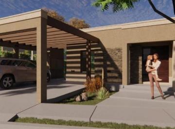Casa · 124m² · 4 Ambientes · 1 Cochera · B° Gardens Jardín - Acceso Sur Lateral Oeste