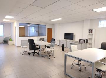 Oficina comercial · 105m² · 2 Ambientes · Oficina en Centro de Neuquen