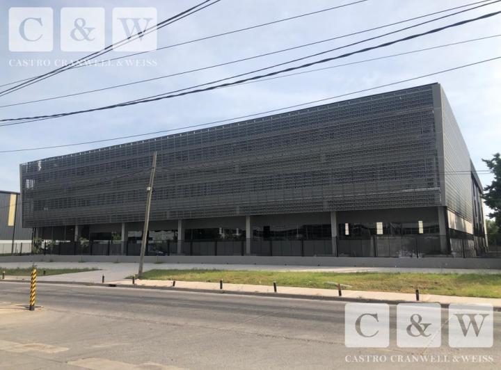 Depósito · 9200m²