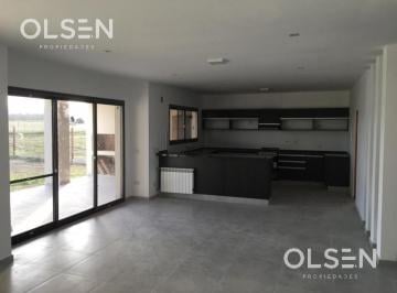 Casa · 300m² · 5 Ambientes · 2 Cocheras · Casa en Siete Soles - Parterres - 3 Dorm.