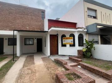 Casa de 3 ambientes, Córdoba · Duplex de 3 Dorm. con Cochera en Ombú 2537 - Alto Verde