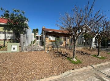 Casa de 4 ambientes, La Matanza · Excelente Chalet de Cuatro Ambientes en Venta, en Barrio Don Bosco