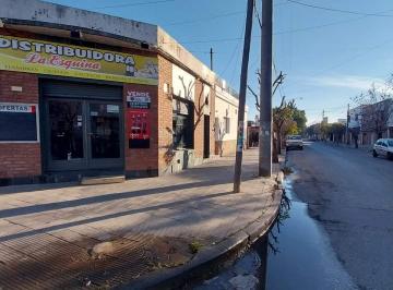 LOCAL ESQUINA · Venta Casa Esquina con Local Alto Alberdi