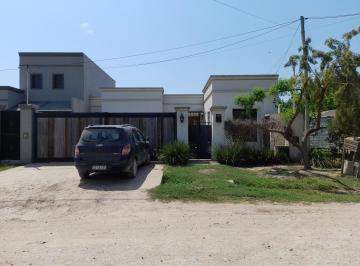 Casa · 150m² · 4 Ambientes · 2 Cocheras · Alquiler Temporario Casa en Areco!