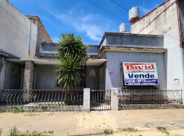 Casa de 3 ambientes, La Matanza · Casa 3 Amb. Al Frente y Dpto. 3 Amb. en Su Fondo