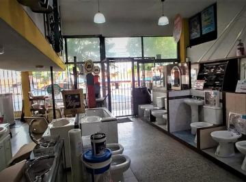Local comercial de 10 ambientes, La Matanza · Local Comercial. Depositos. Dos Departamentos en P. A. Sobre Av. Doble Lote.